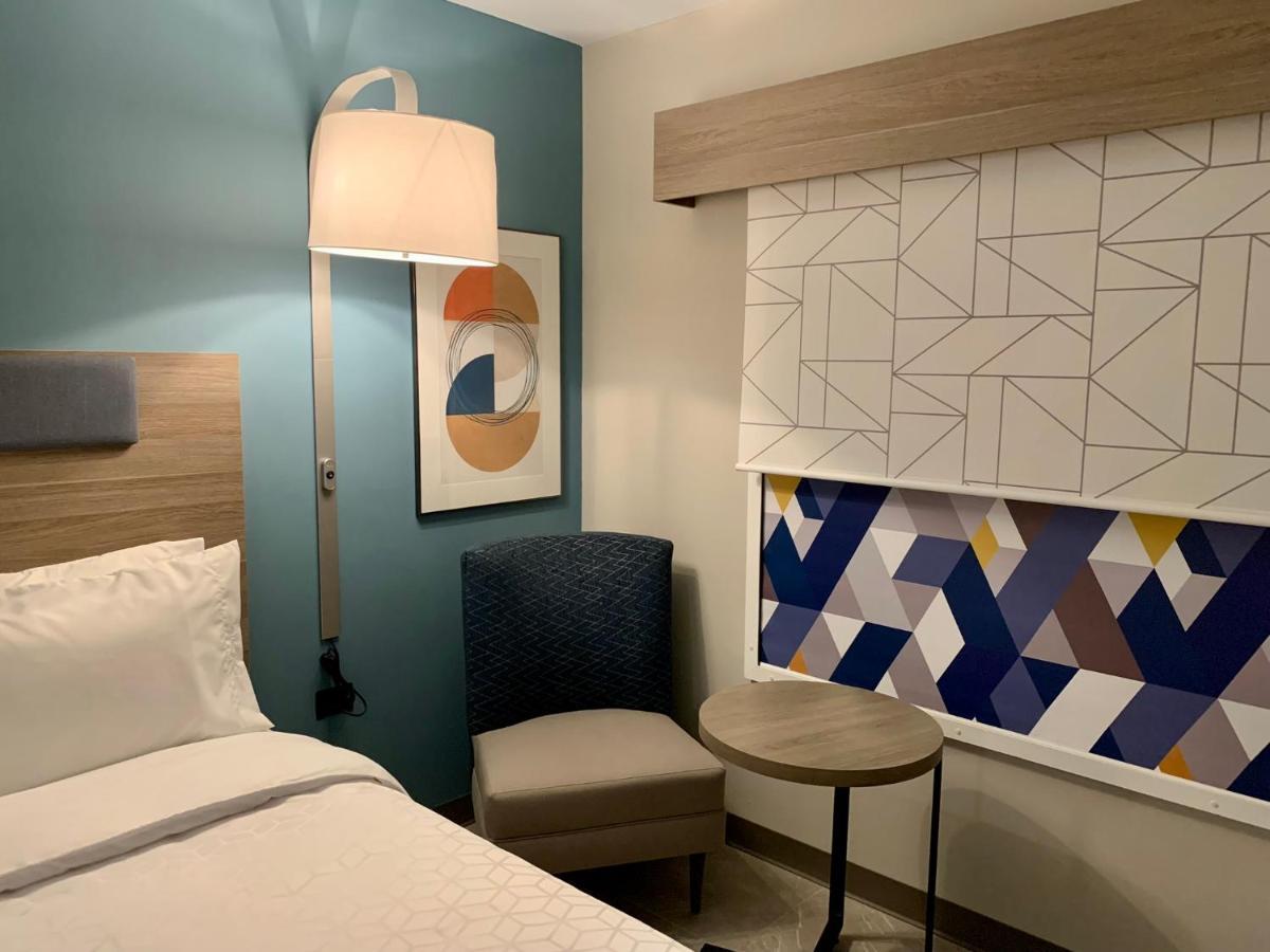 Holiday Inn Express - Guadalajara Vallarta Poniente By Ihg Zapopan Ngoại thất bức ảnh