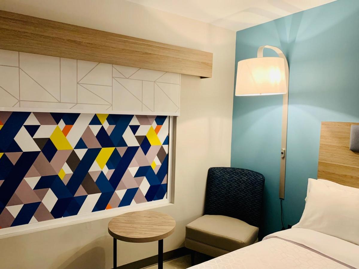 Holiday Inn Express - Guadalajara Vallarta Poniente By Ihg Zapopan Ngoại thất bức ảnh