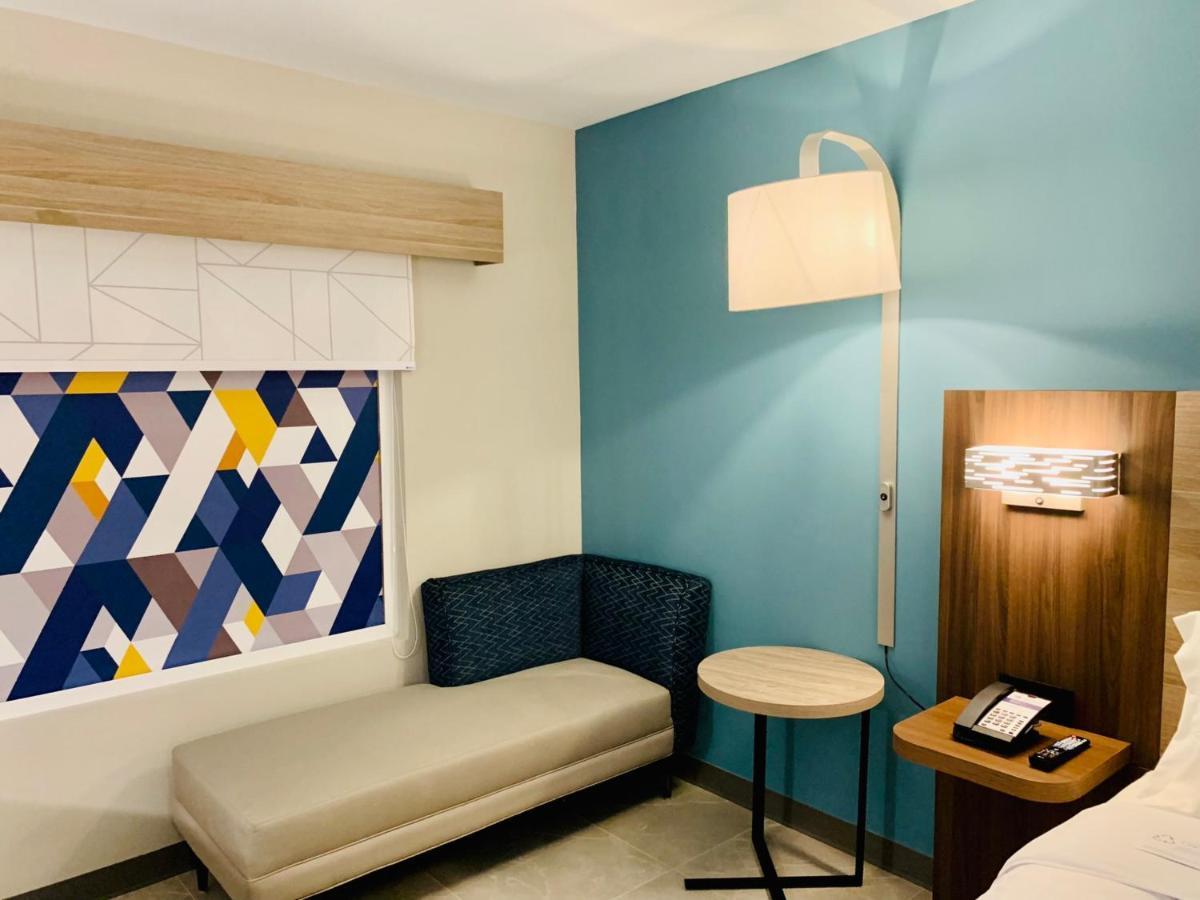 Holiday Inn Express - Guadalajara Vallarta Poniente By Ihg Zapopan Ngoại thất bức ảnh