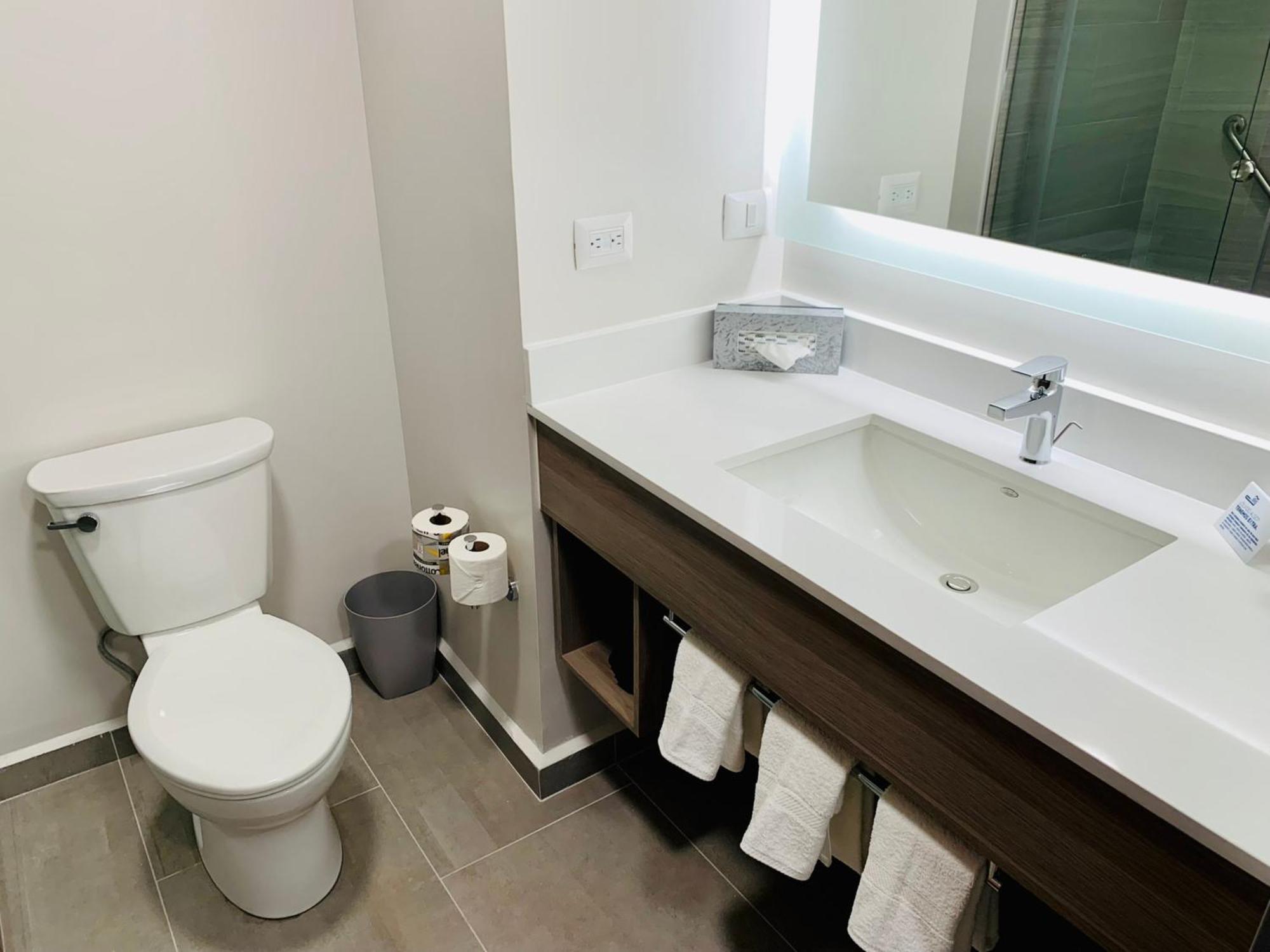 Holiday Inn Express - Guadalajara Vallarta Poniente By Ihg Zapopan Ngoại thất bức ảnh